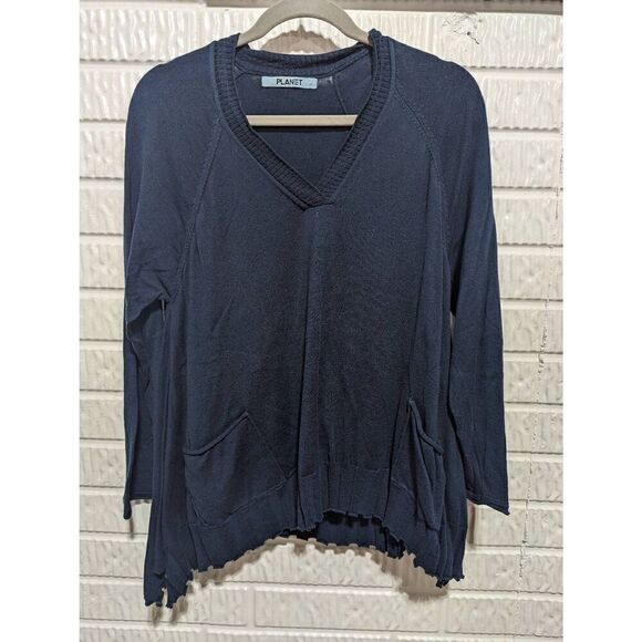 Planet Sweaters - Planet Womens Blue Raglan Sleeves Wide Box Pleat Bottom V-Neck Sweater One Size